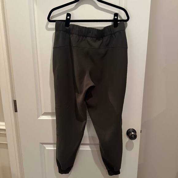 Lululemon Stretch High-Rise Jogger Black Size 8 - Picture 3 of 3